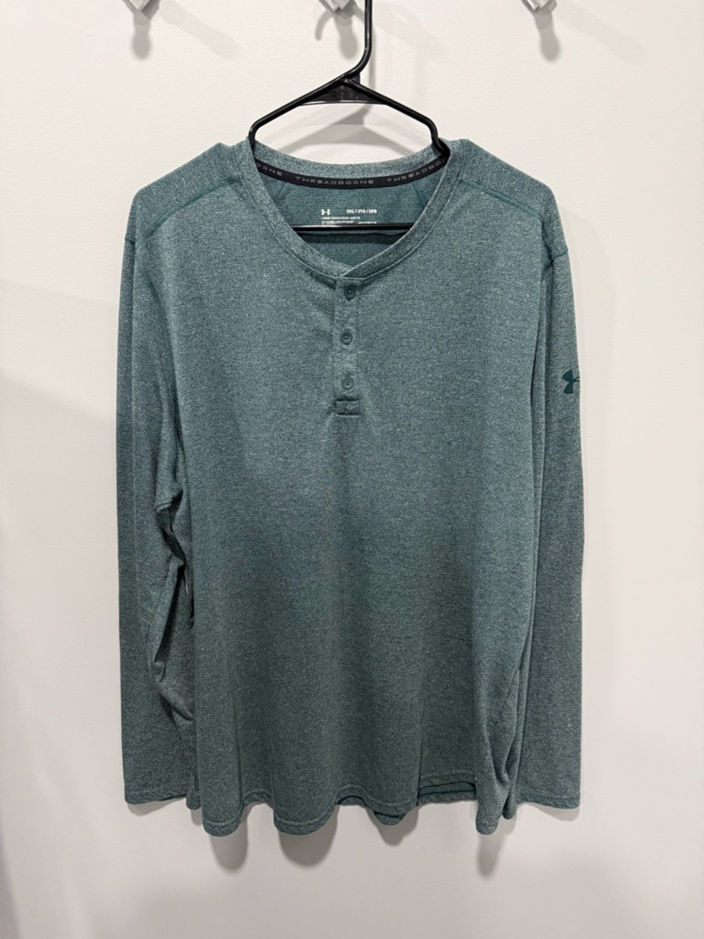 Mens under armour long sleeve size 2xl